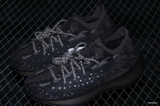 FB7876 Adidas Black Boost 380 Yeezy 1022